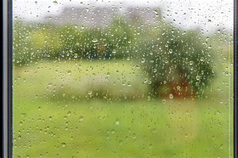 下雨天图片|【雨天图片】高清唯美下雨天图片素材下载网